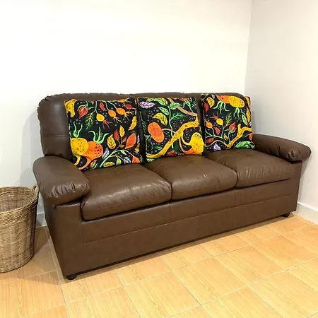 Em Home Sukhumvit Bangkok - Near Terminal 21, Em District Malls, Bts And Mrt Lines