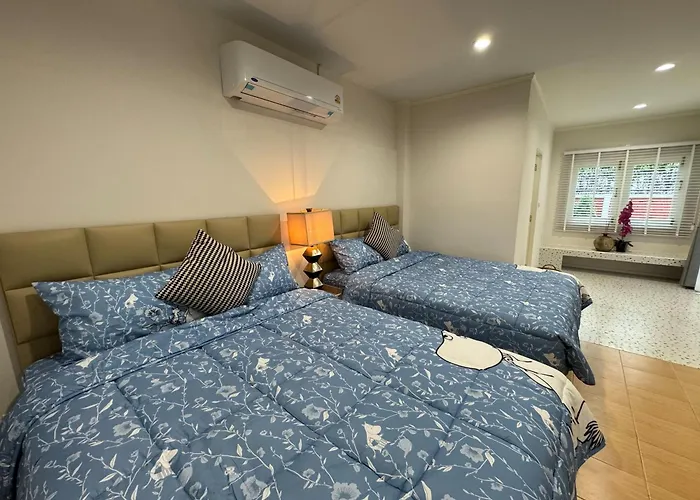 Em Sukhumvit - Near Terminal 21, Em District Malls, Bts And Mrt Lines Hotel