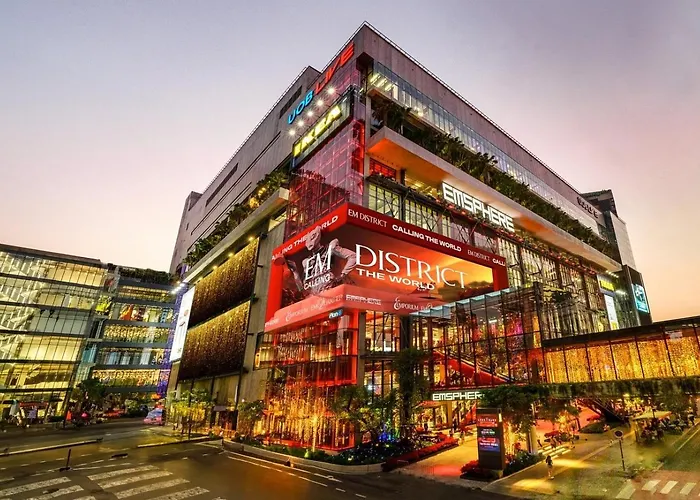 Em Sukhumvit - Near Terminal 21, Em District Malls, Bts And Mrt Lines 3*