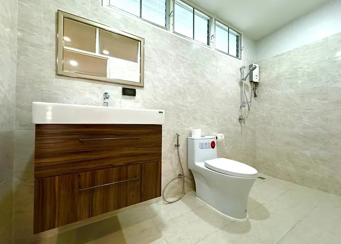 Em Sukhumvit - Near Terminal 21, Em District Malls, Bts And Mrt Lines Hotel 3*